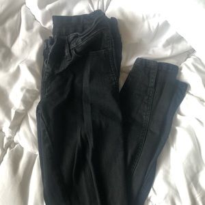 Black skinny jeans